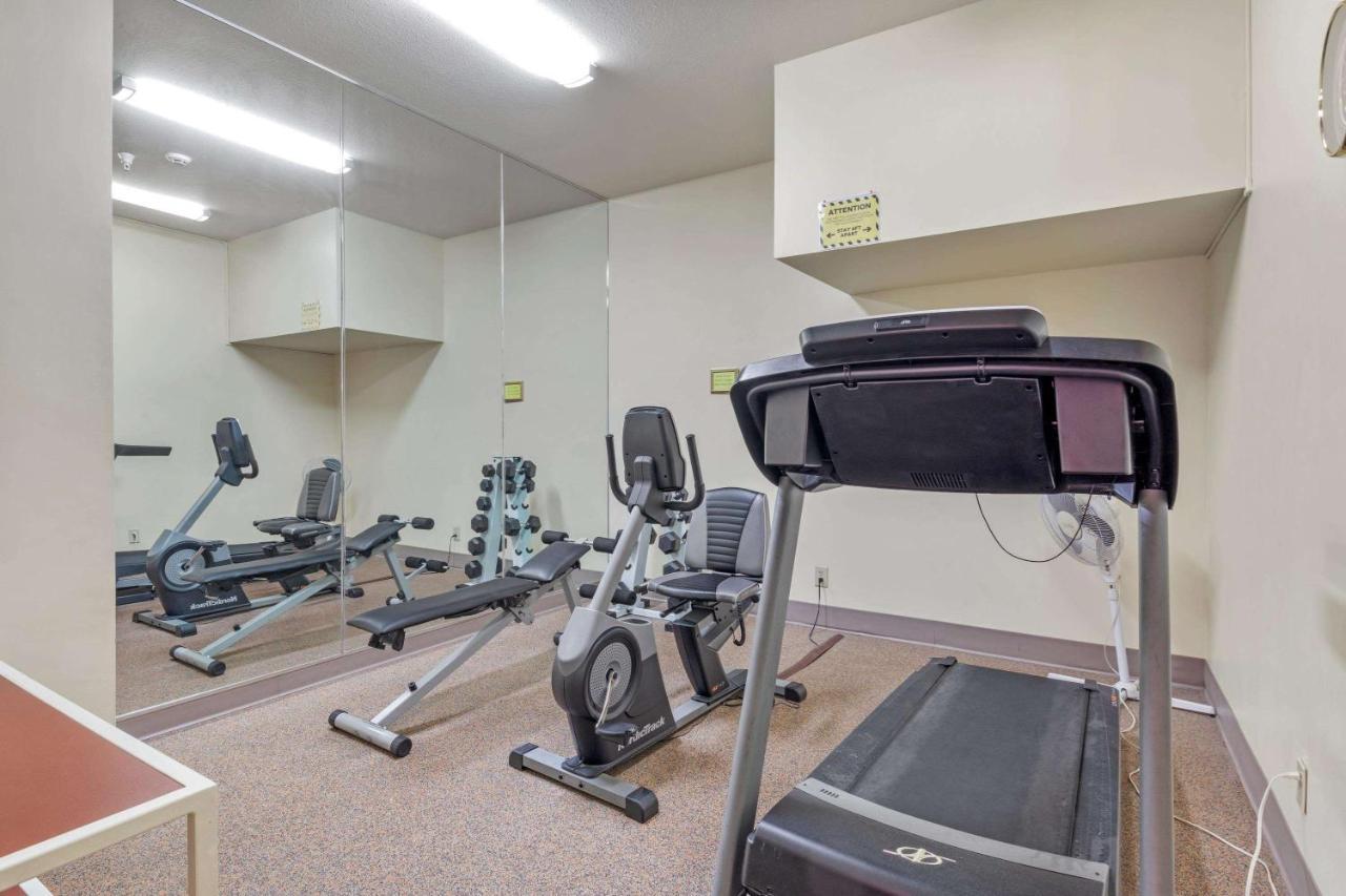Best Western Clearlake Plaza Springfield Exterior photo
