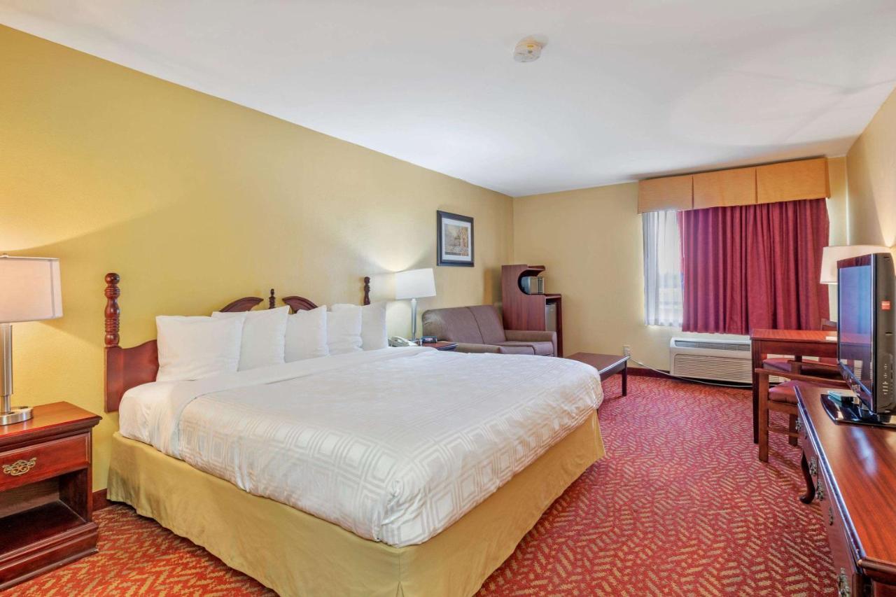 Best Western Clearlake Plaza Springfield Exterior photo