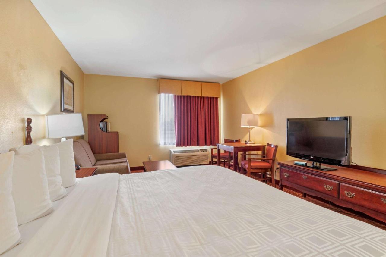 Best Western Clearlake Plaza Springfield Exterior photo